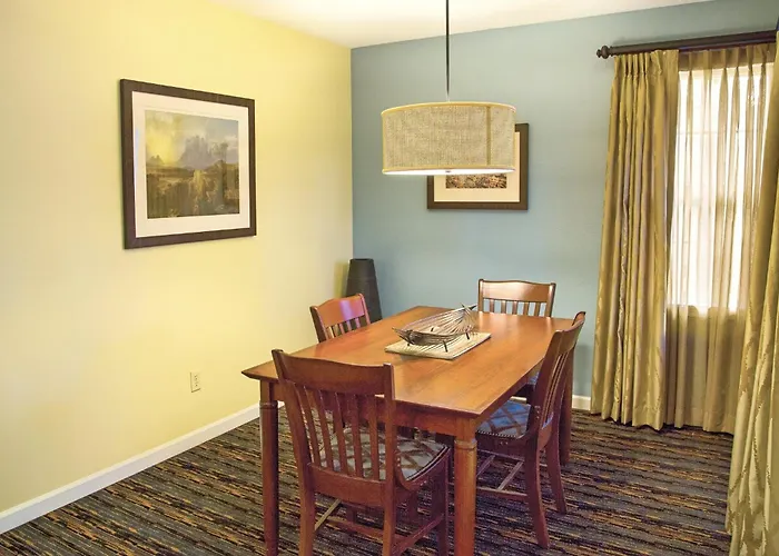 Wyndham Eight 8br
